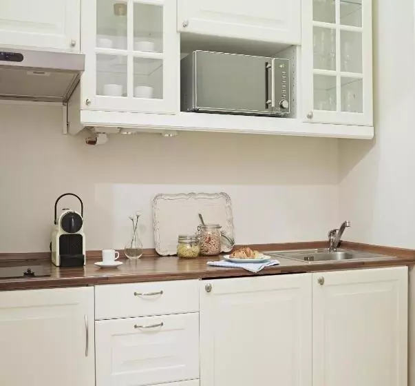 آپارتمان لوکس 2 خوابه, Apartments Almandine