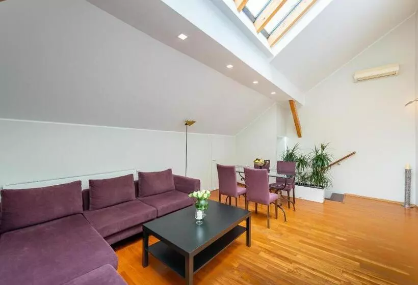 اتاق دوبلکس, Apartments Almandine