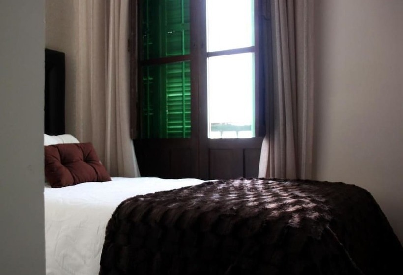 اتاق استاندارد یک نفره, Candil Suite Realejo