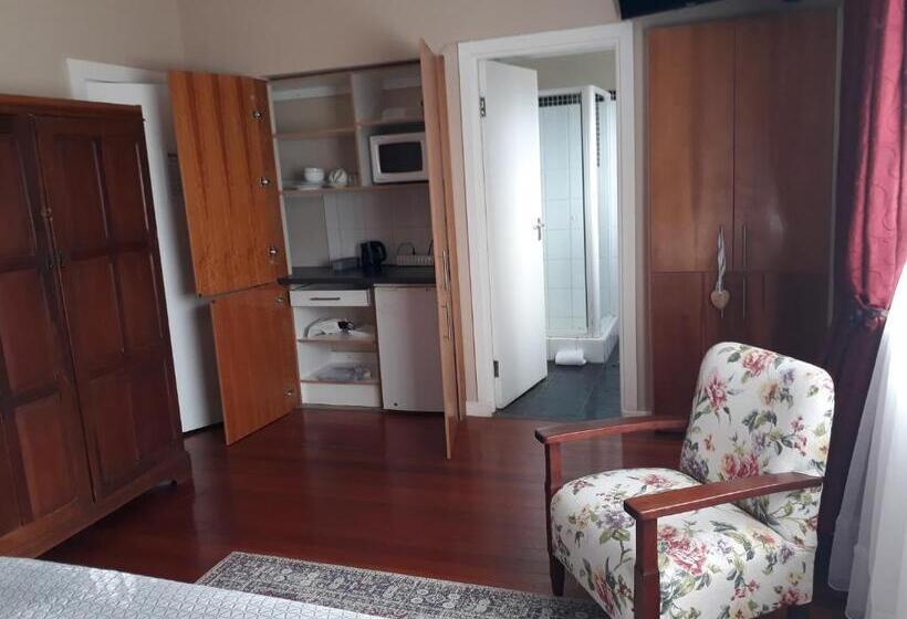 חדר סטנדרט, Harewood Lodge