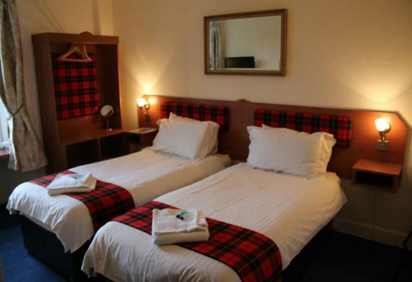Номер Стандарт, Highland House Callander