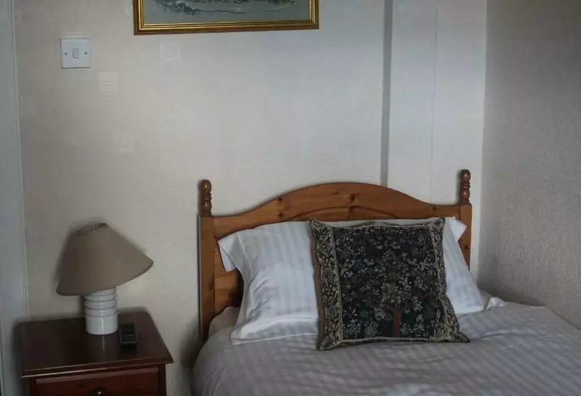 Standard Yhden Hengen Huone, Highland House Callander