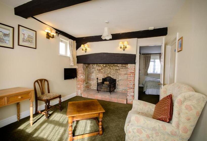 شقة غرفة واحدة, The Abbey Hotel & Apartments