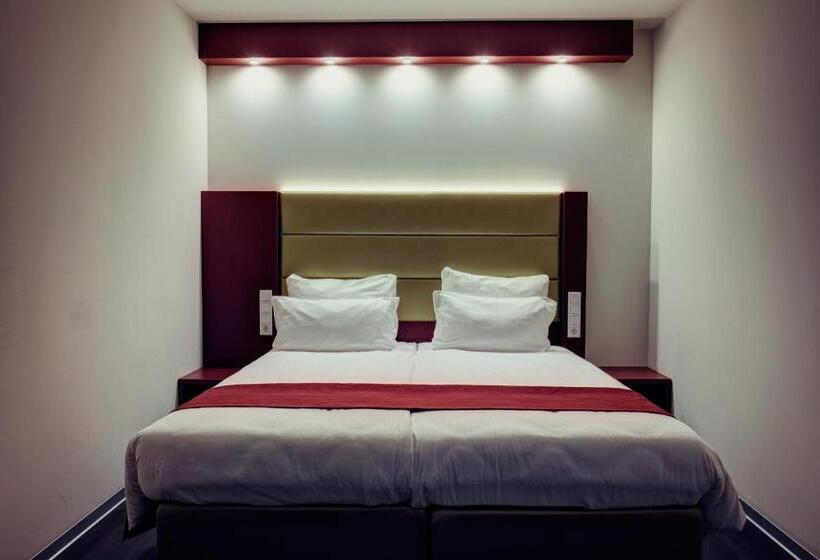 Полулюкс, Amedia Amsterdam Airport Schiphol, Trademark Collection By Wyndham