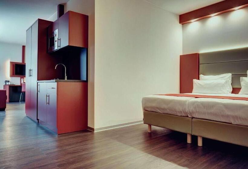 応接間付きスタンダードルーム, Amedia Amsterdam Airport Schiphol, Trademark Collection By Wyndham