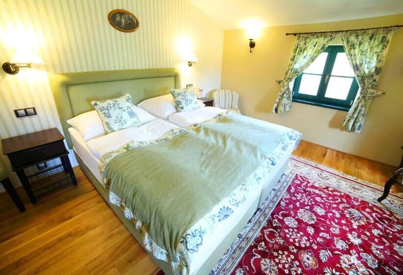 Номер Стандарт Вид на Сад, Boutique Hotel Pri Mlyne Lozorno