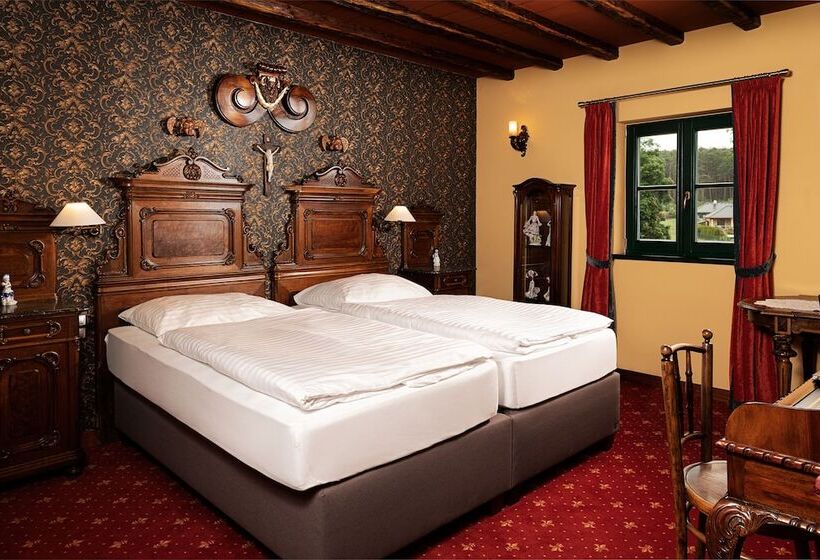 Апартаменты 1 Спальня с Балконом, Boutique Hotel Pri Mlyne Lozorno