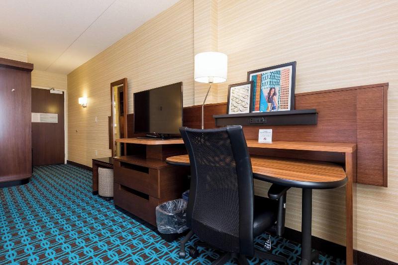 Standard Szoba King Size Bed, Fairfield Inn & Suites By Marriott Edmonton North