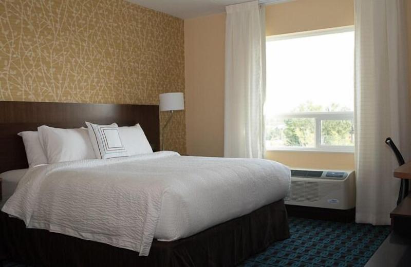 Standard Szoba King Size Bed, Fairfield Inn & Suites By Marriott Edmonton North