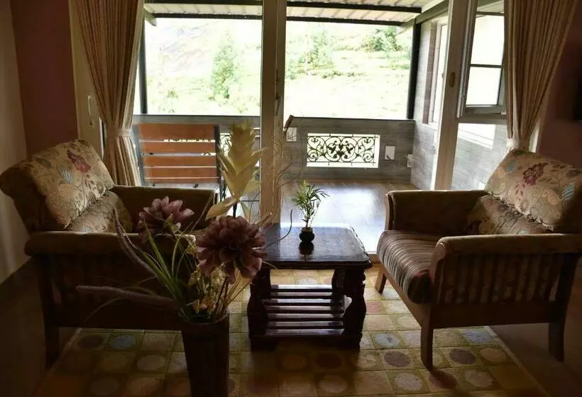 マウンテンビューデラックスルーム, Green Nest Resort Ooty