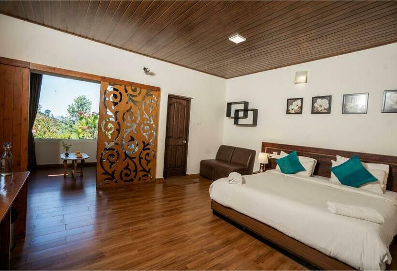 Номер Deluxe с Балконом, Green Nest Resort Ooty