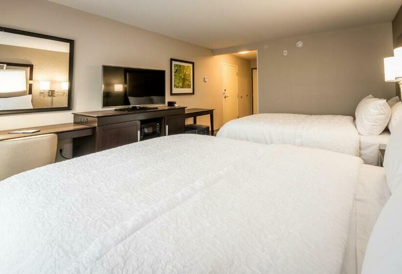 اتاق استاندارد, Hampton Inn & Suites Hammond