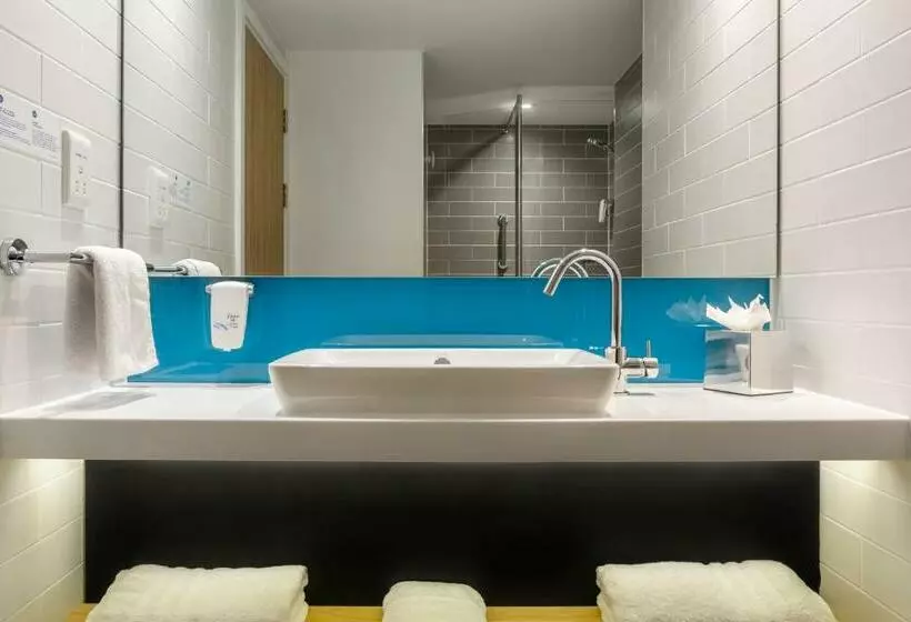 اتاق استاندارد, Holiday Inn Express Dublin City Centre, An Ihg