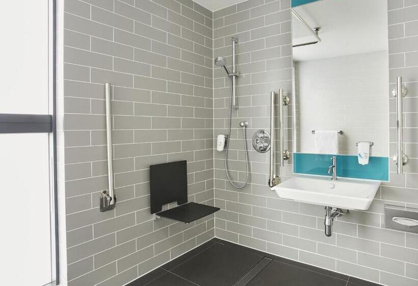 身障者適用スタンダードルーム, Holiday Inn Express Dublin City Centre, An Ihg
