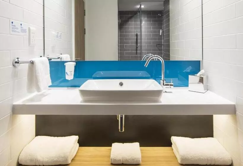 اتاق استاندارد با چشم‌انداز شهر, Holiday Inn Express Dublin City Centre, An Ihg
