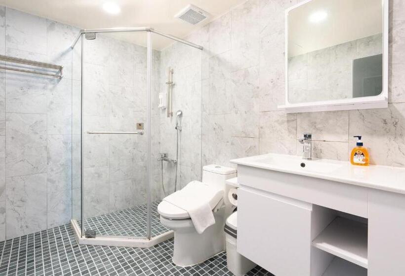 اتاق استاندارد سه نفره, Hub Hotel Zhongli