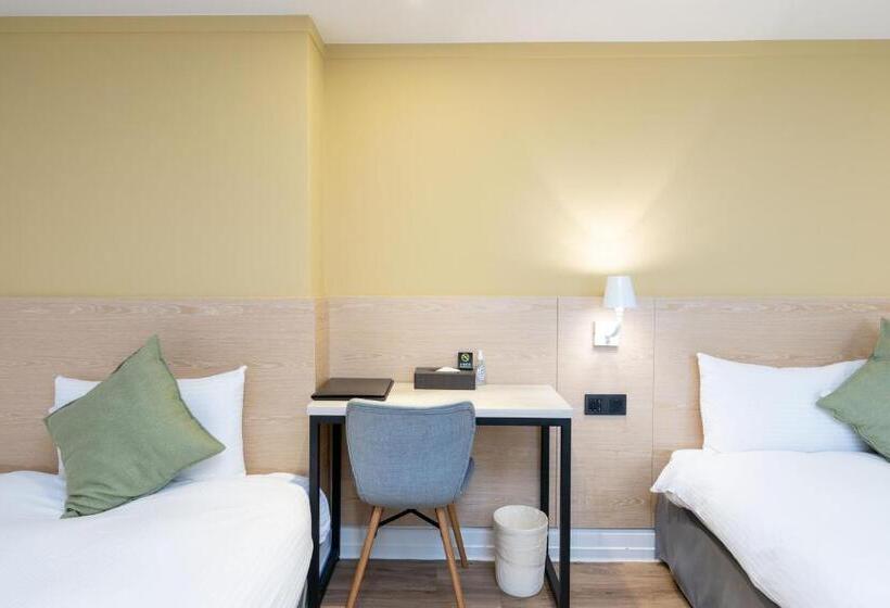 اتاق استاندارد سه نفره, Hub Hotel Zhongli