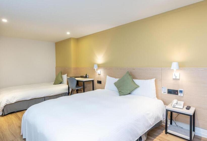 اتاق استاندارد سه نفره, Hub Hotel Zhongli