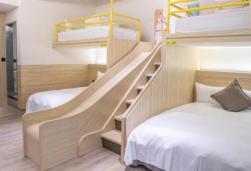 اتاق سوپریور خانوادگی, Hub Hotel Zhongli