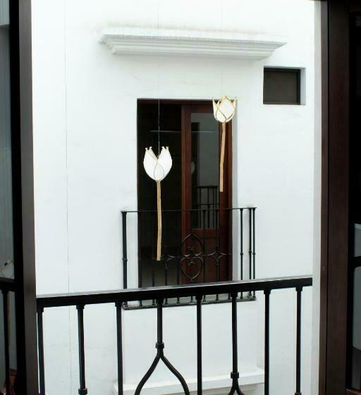 اتاق سوپریور, La Catrina De Alcala