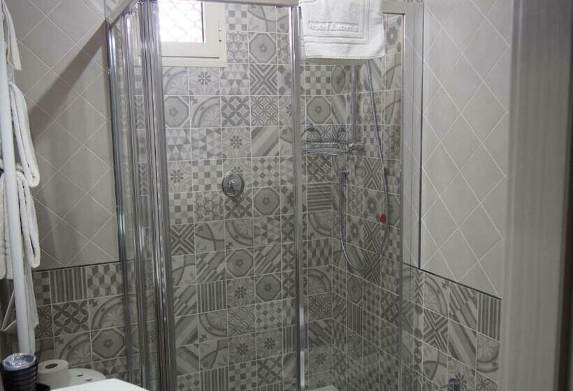 اتاق استاندارد, Lucerna