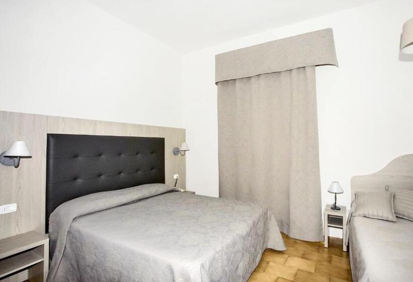 اتاق استاندارد سه نفره, Lucerna