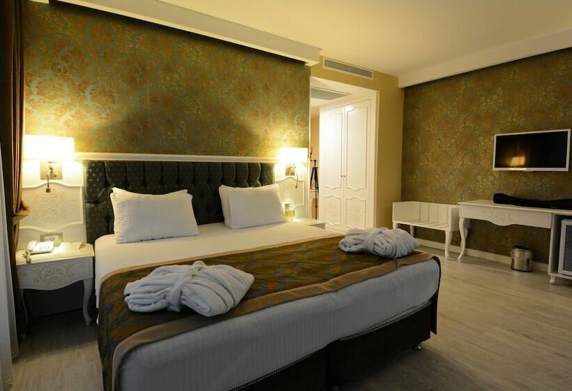 海景套房, Navona