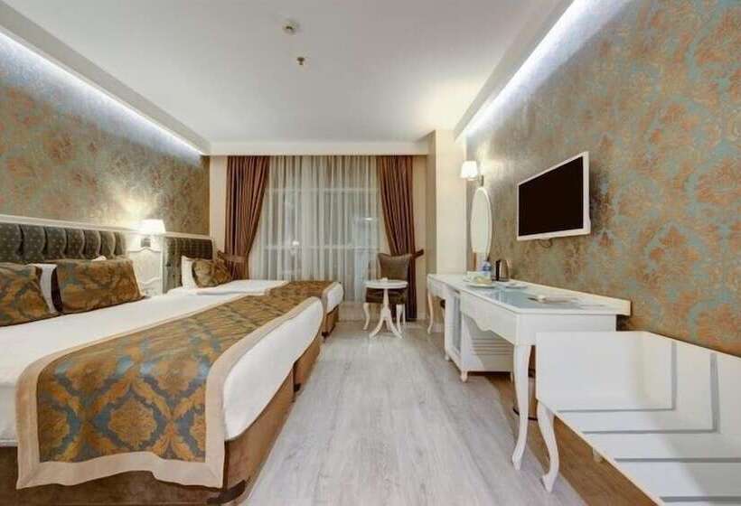 اتاق سوپریور سه تخته, Navona