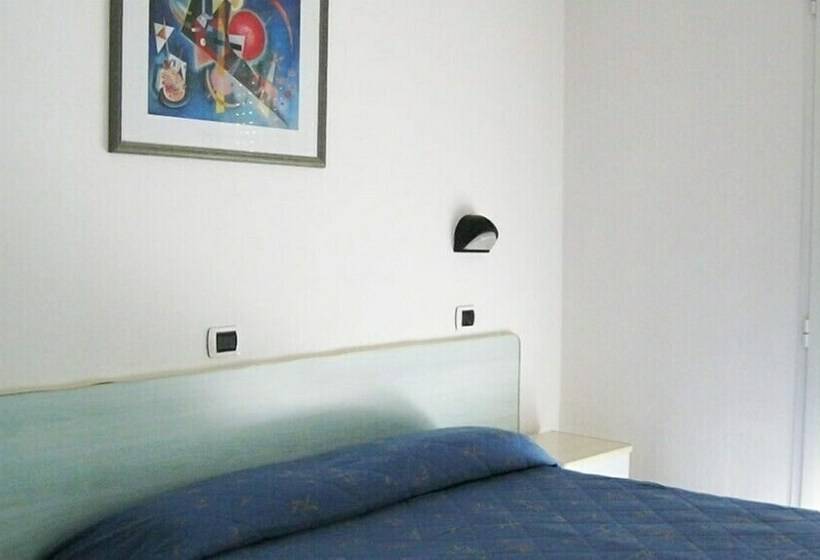 Номер Стандарт Трехместный, Solemar