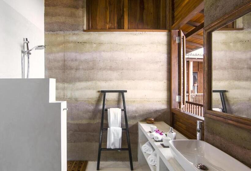 غرفة قياسية, No 05 Middle Street