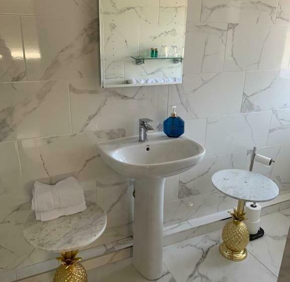 デラックスルーム, Brooke Lodge Guesthouse