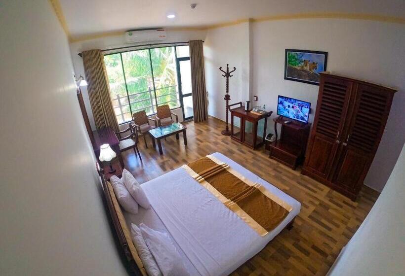 חדר דלוקס, Centauria City