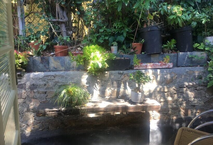 StandaardKamer, Gordons Guest House