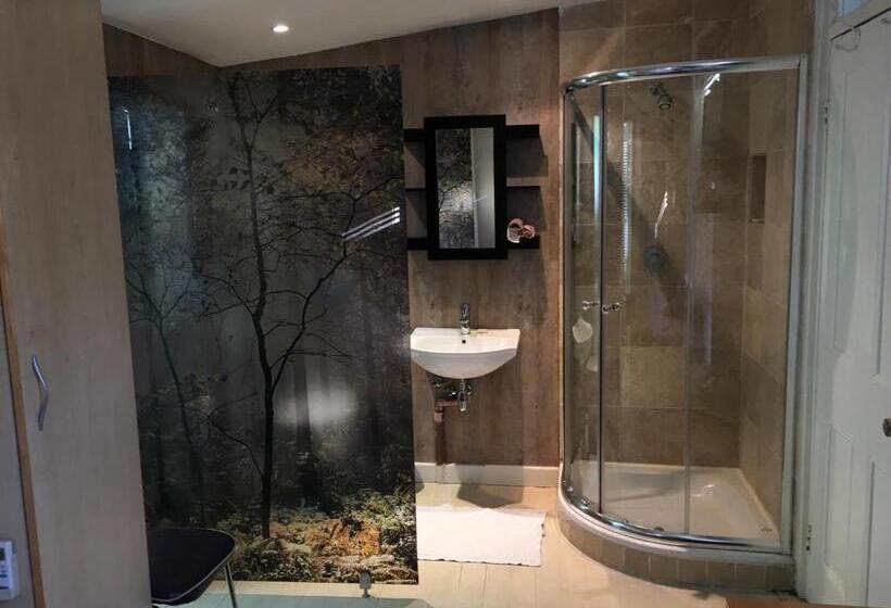 Quarto Estandar com Sacada, Gordons Guest House