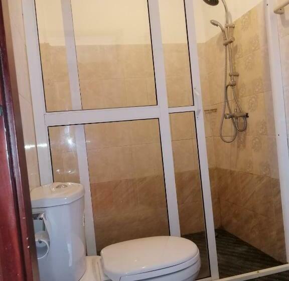 חדר סטנדרט, Centauria City