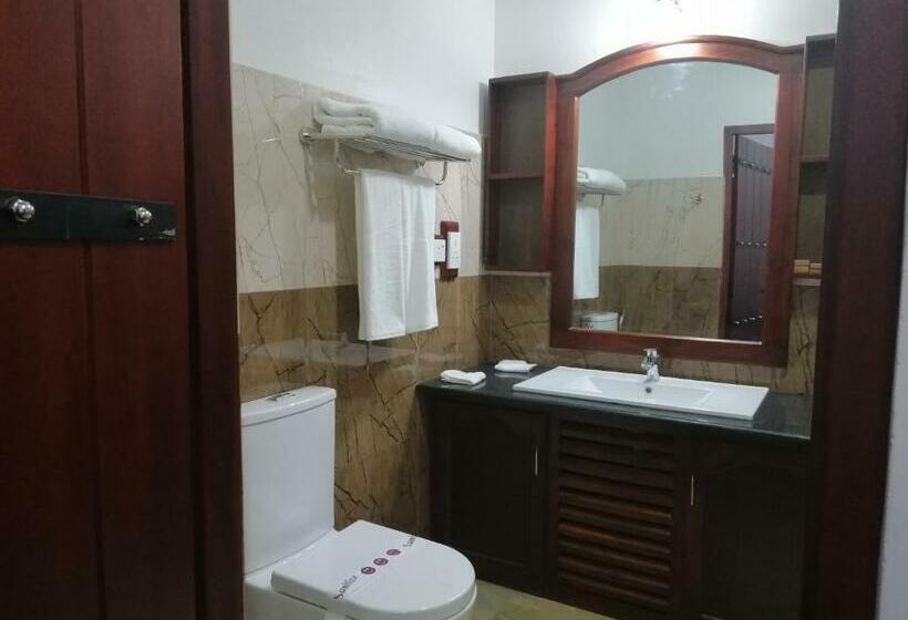 חדר סופריור, Centauria City