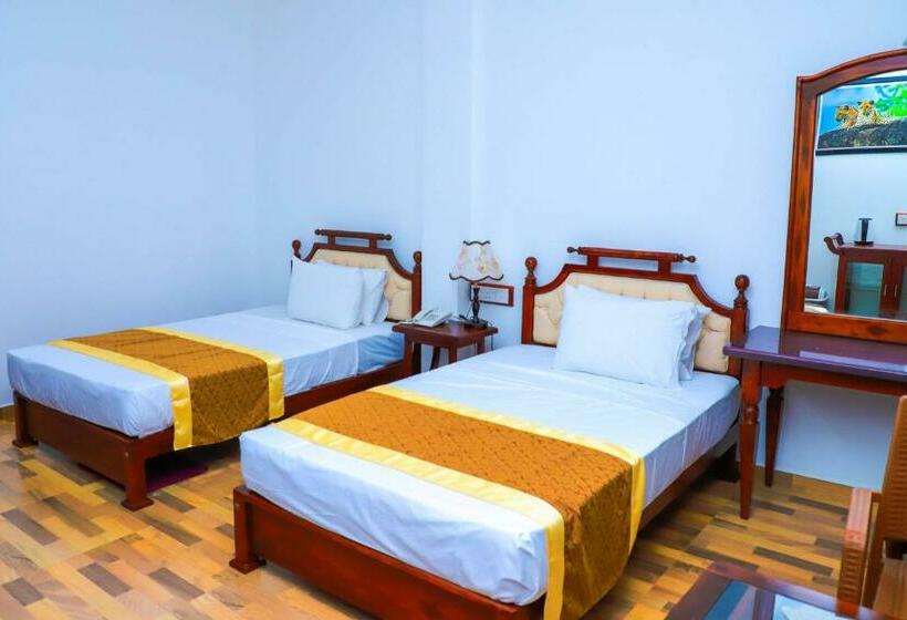 חדר סופריור, Centauria City