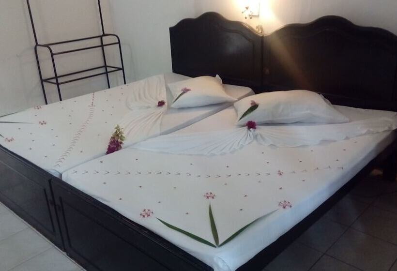 חדר סטנדרט, Centauria City