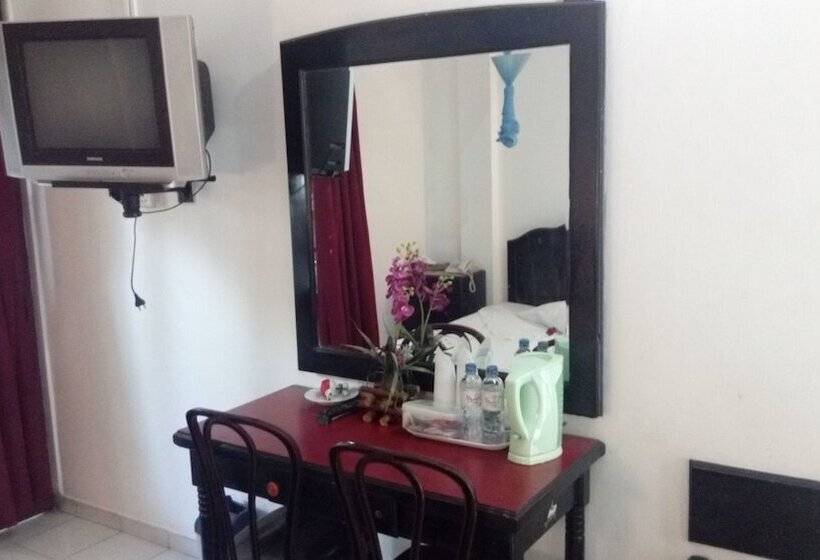 חדר סטנדרט, Centauria City