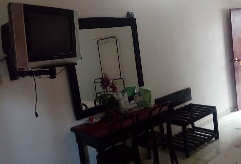 חדר סטנדרט, Centauria City