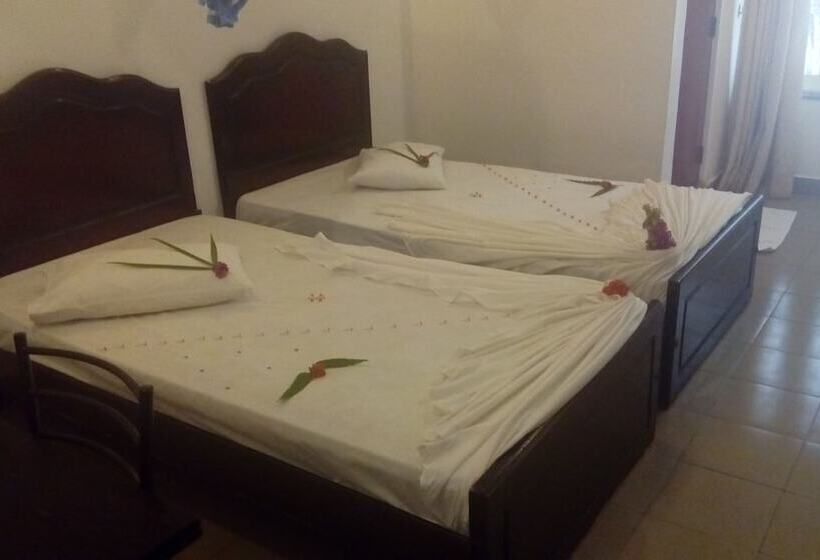 חדר סטנדרט, Centauria City