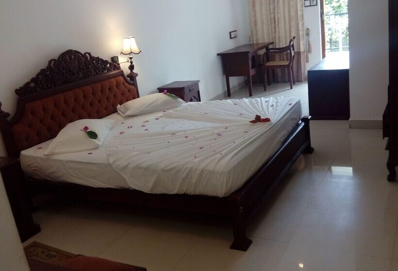 חדר דלוקס, Centauria City