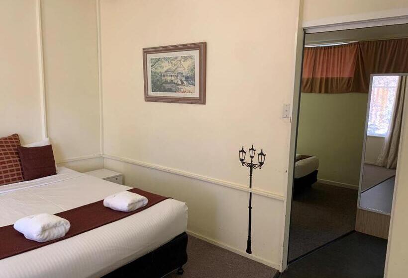 Семейный Номер, Arkana Motel