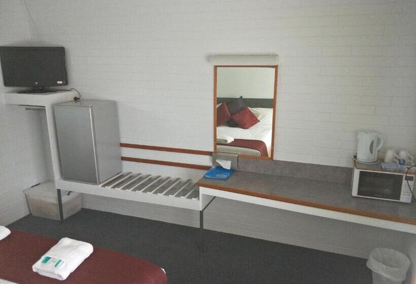 غرفة قياسية سرير كينج, Arkana Motel