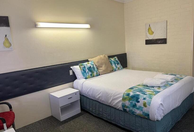 غرفة قياسية سرير ملكى, Arkana Motel