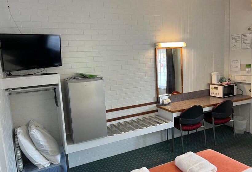 غرفة قياسية سرير ملكى, Arkana Motel