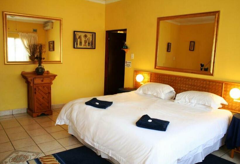 スタンダードルーム, Flintstones Guest House Durban