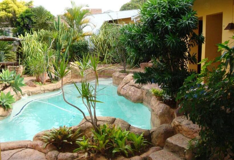 ファミリールーム, Flintstones Guest House Durban