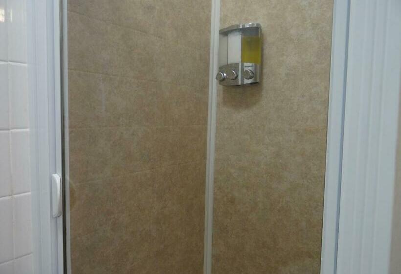 غرفة عائلية, Jasmine Guest House