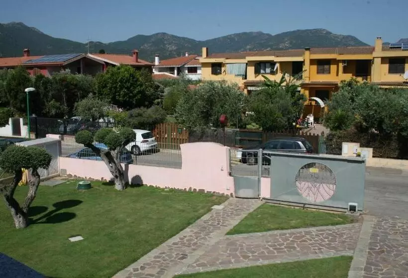 バス共有のスタンダードルーム, Villa Rosanna